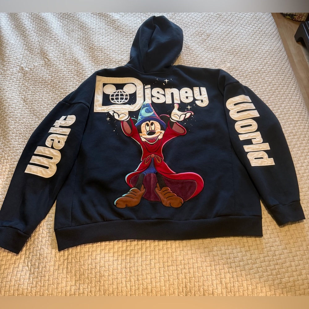 NWOT 2025 Walt Disney World Sorcerer Mickey Mouse AOP Zip Hoodie Jacket Large